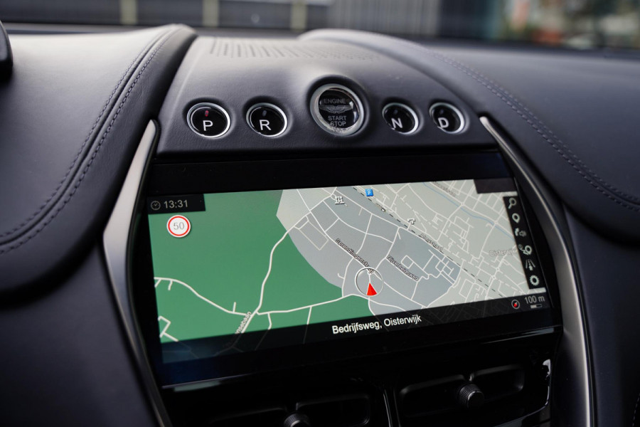 Aston Martin Dbx 4.0 V8 707 / Carbon / Elek. Trekhaak