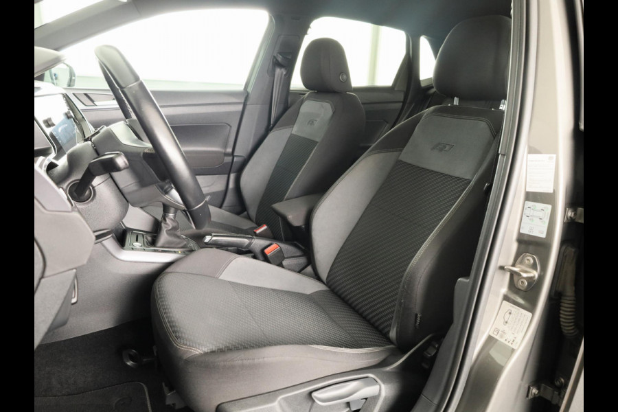 Volkswagen Polo 1.0 TSI Highline 95PK | Panoramadak | Parkeersensoren | R-Line | Digitaal dashboard | Led | Camera