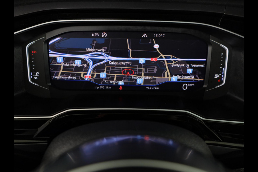 Volkswagen Polo 1.0 TSI Highline 95PK | Panoramadak | Parkeersensoren | R-Line | Digitaal dashboard | Led | Camera