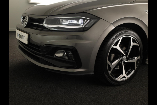 Volkswagen Polo 1.0 TSI Highline 95PK | Panoramadak | Parkeersensoren | R-Line | Digitaal dashboard | Led | Camera