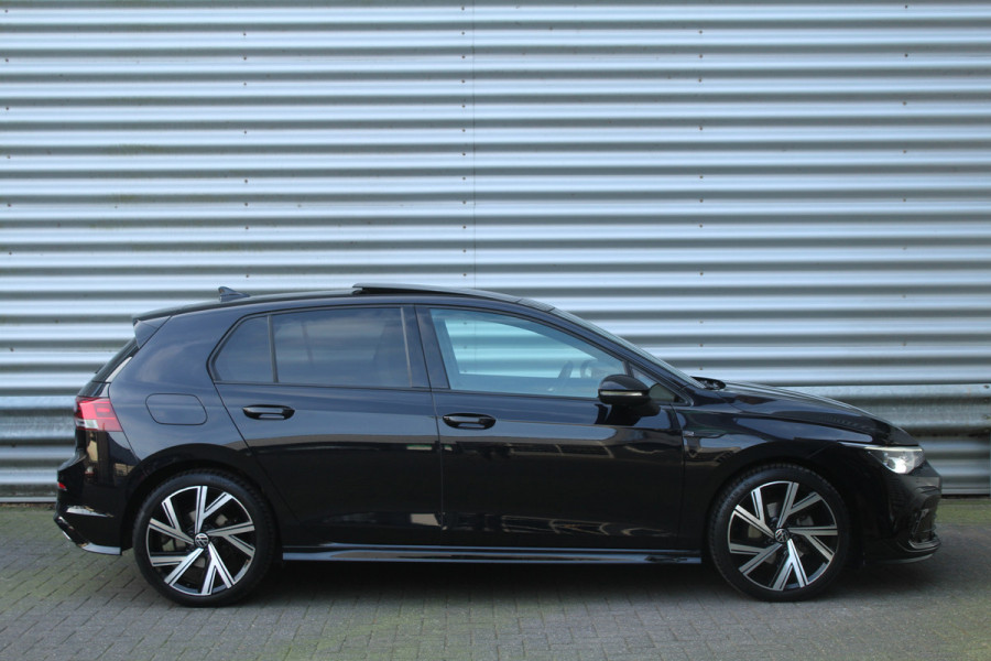 Volkswagen Golf 1.5 eTSI 150pk R-Line DSG7 Panoramadak IQ-Light Clima Cruise Navi Dig. Cockpit Carplay Camera 18"LMV