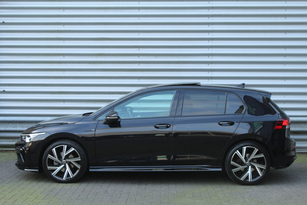 Volkswagen Golf 1.5 eTSI 150pk R-Line DSG7 Panoramadak IQ-Light Clima Cruise Navi Dig. Cockpit Carplay Camera 18"LMV