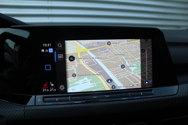 Volkswagen Golf 1.5 eTSI 150pk R-Line DSG7 Panoramadak IQ-Light Clima Cruise Navi Dig. Cockpit Carplay Camera 18"LMV