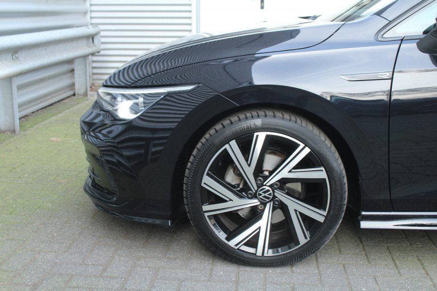 Volkswagen Golf 1.5 eTSI 150pk R-Line DSG7 Panoramadak IQ-Light Clima Cruise Navi Dig. Cockpit Carplay Camera 18"LMV