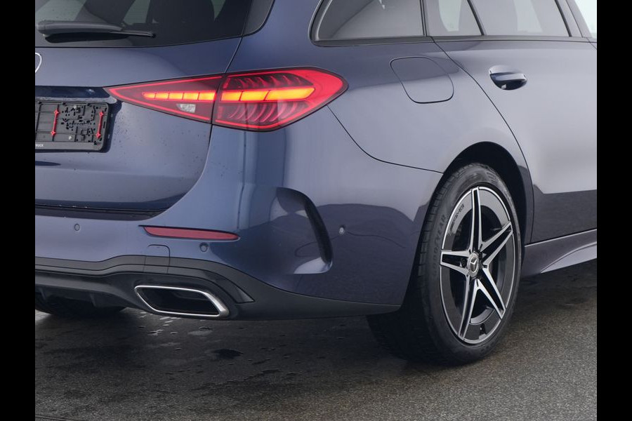 Mercedes-Benz C-Klasse Estate 300 e AMG Plug-In Hybride AMG Line | Night Pakket | Trekhaak | PAnorama Schuif-Kanteldak | Advanced Soundsystem | Dodehoek Assist. Inclusief 24 maanden MB Certified garantie voor Europa.