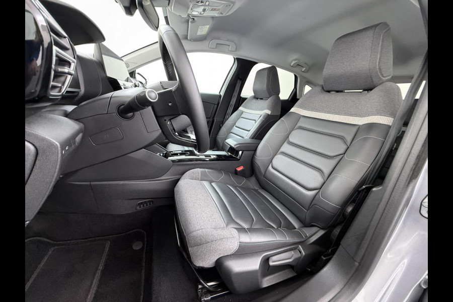 Citroën Ë-C4 Shine 50 kWh SOH 98% 3-FASE LADER | stuur + stoel verwarming | trekhaak | head-up display | Camera | keyles start & go | dodehoek | Rijklaar geleverd met 12 maanden BOVAG-garantie