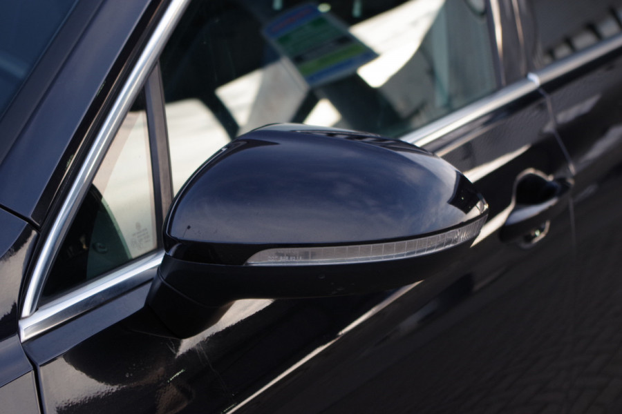 Volkswagen Passat Variant 1.4 TSI PHEV GTE 218 PK BNS, Panoramadak, LED, Keyless, Trekhaak, Camera, Head-Up