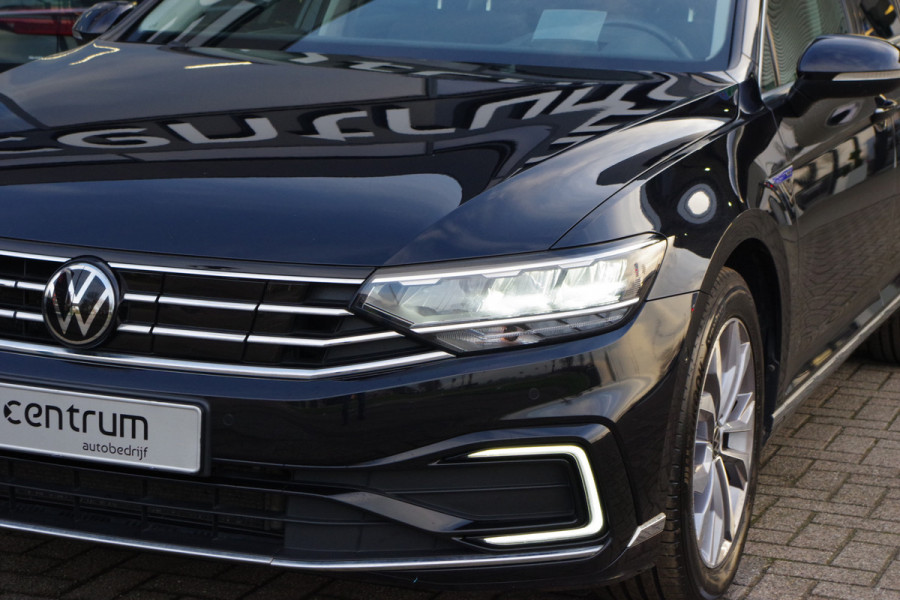 Volkswagen Passat Variant 1.4 TSI PHEV GTE 218 PK BNS, Panoramadak, LED, Keyless, Trekhaak, Camera, Head-Up