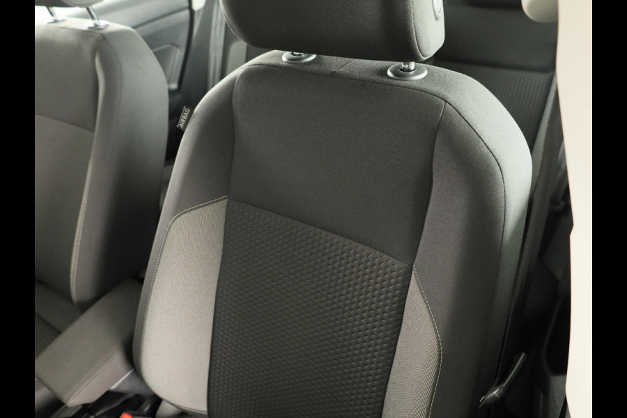 Volkswagen Polo 1.0 TSI Life 95 PK | Navigatie via app | Parkeersensoren | Digitaal dashboard