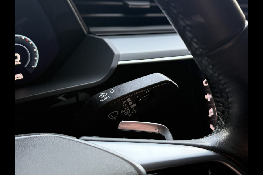 Audi e-tron Sportback 50 quattro edition 71 kWh | Leder | Stoelverwarming | Navi | Luchtvering | Virtual Cockpit