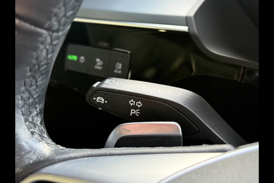 Audi e-tron Sportback 50 quattro edition 71 kWh | Leder | Stoelverwarming | Navi | Luchtvering | Virtual Cockpit