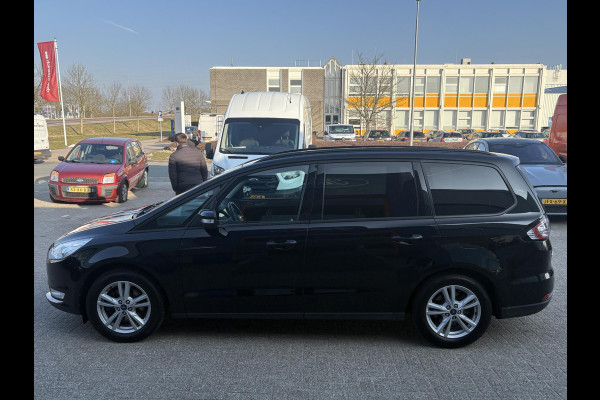 Ford Galaxy 1.5 Titanium Stoelverwarming | Stuurverwarming | Achteruitrijcamera | Trekhaak |