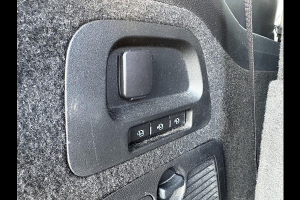 Ford Galaxy 1.5 Titanium Stoelverwarming | Stuurverwarming | Achteruitrijcamera | Trekhaak |