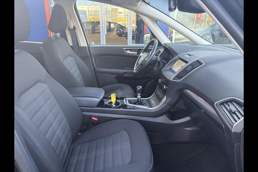 Ford Galaxy 1.5 Titanium Stoelverwarming | Stuurverwarming | Achteruitrijcamera | Trekhaak |