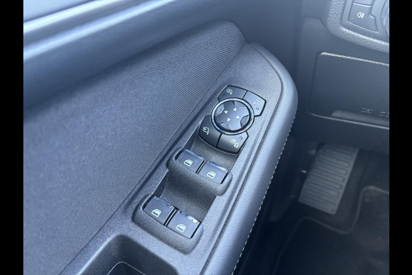 Ford Galaxy 1.5 Titanium Stoelverwarming | Stuurverwarming | Achteruitrijcamera | Trekhaak |