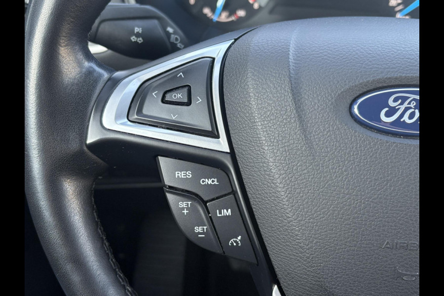 Ford Galaxy 1.5 Titanium Stoelverwarming | Stuurverwarming | Achteruitrijcamera | Trekhaak |