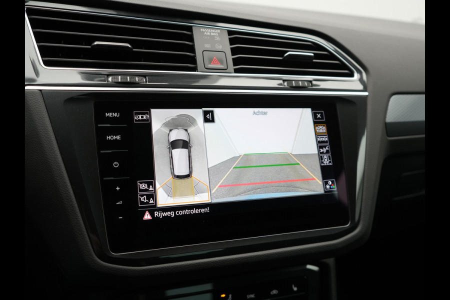 Volkswagen Tiguan 1.4 eHybrid Active Plug In Hybrid 245pk Dealer O.H. PHEV | Adaptive Cruise | 360 Camera | IQ Light | Voorstoelen & Stuur Verwarmd | Sfeerverlichting | Apple Carplay | Virtual | Keyless | Blis | Navigatie | DAB |