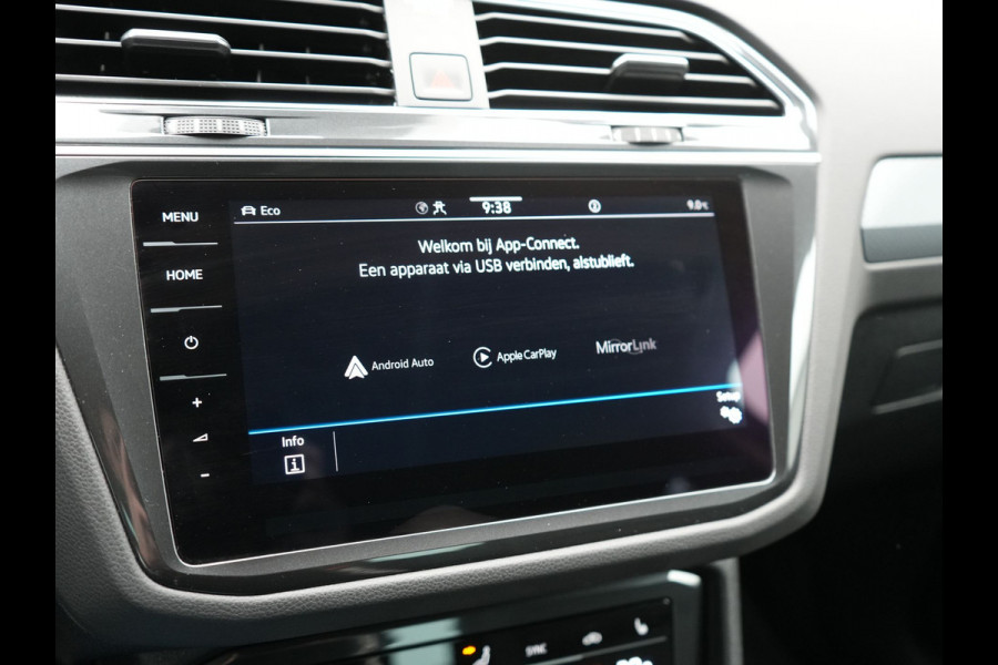 Volkswagen Tiguan 1.4 eHybrid Active Plug In Hybrid 245pk Dealer O.H. PHEV | Adaptive Cruise | 360 Camera | IQ Light | Voorstoelen & Stuur Verwarmd | Sfeerverlichting | Apple Carplay | Virtual | Keyless | Blis | Navigatie | DAB |