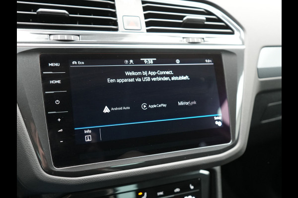 Volkswagen Tiguan 1.4 eHybrid Active Plug In Hybrid 245pk Dealer O.H. PHEV | Adaptive Cruise | 360 Camera | IQ Light | Voorstoelen & Stuur Verwarmd | Sfeerverlichting | Apple Carplay | Virtual | Keyless | Blis | Navigatie | DAB |