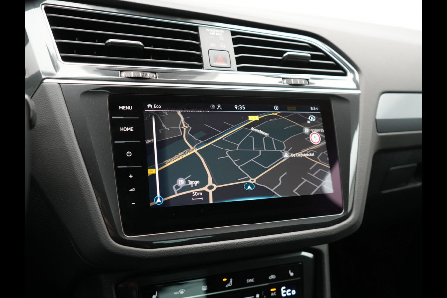 Volkswagen Tiguan 1.4 eHybrid Active Plug In Hybrid 245pk Dealer O.H. PHEV | Adaptive Cruise | 360 Camera | IQ Light | Voorstoelen & Stuur Verwarmd | Sfeerverlichting | Apple Carplay | Virtual | Keyless | Blis | Navigatie | DAB |