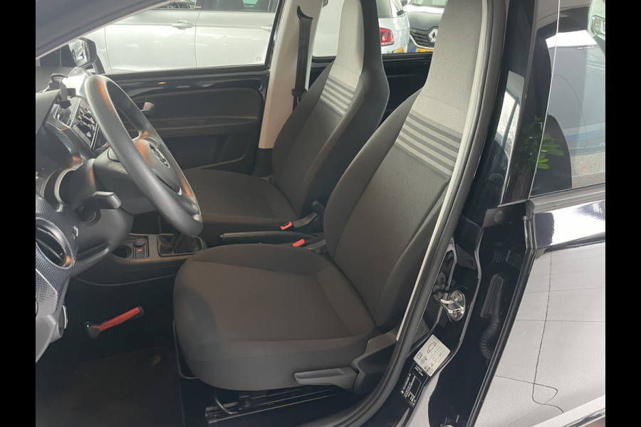 Volkswagen up! 1.0 BMT move up! Airco - Alarm klasse 1 - Bluetooth - Licht metalen velgen 15 inch - Radio - Hill hold functie - Regensensor - Start/stop systeem - Bandenspanningscontrole systeem