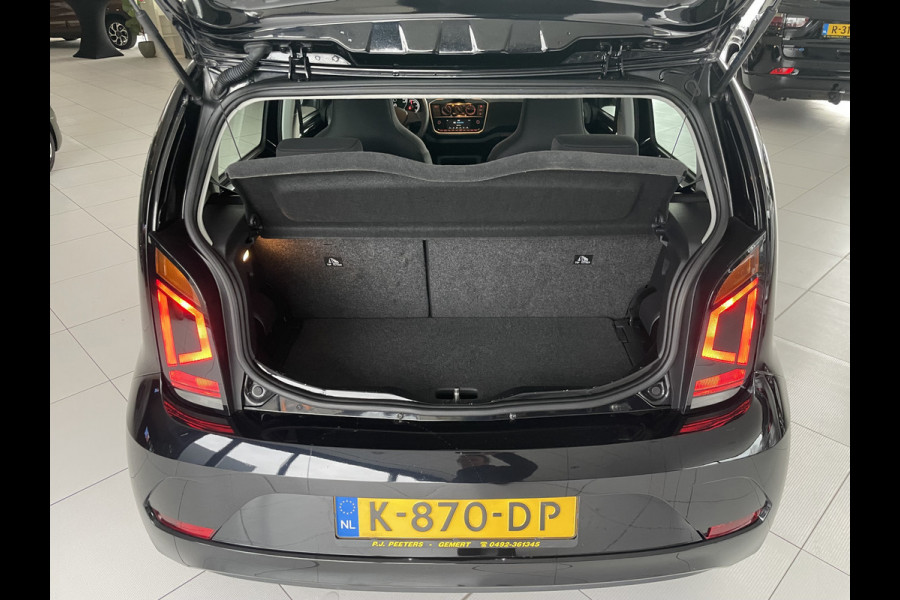 Volkswagen up! 1.0 BMT move up! Airco - Alarm klasse 1 - Bluetooth - Licht metalen velgen 15 inch - Radio - Hill hold functie - Regensensor - Start/stop systeem - Bandenspanningscontrole systeem