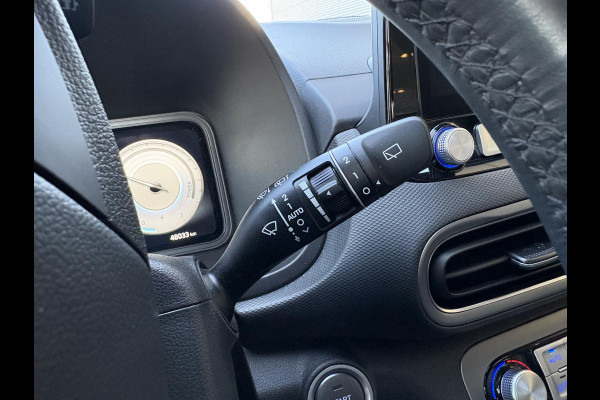 Hyundai KONA ELECTRIC Comfort 64 kWh | Stoelverwarming | Camera |  Audio-navigatiesysteem | Automatische airconditioning
