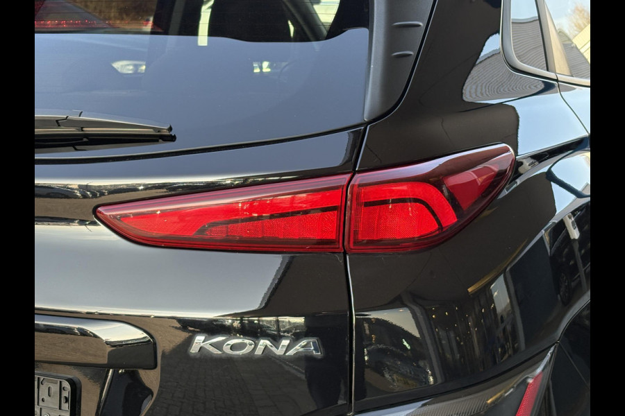 Hyundai KONA ELECTRIC Comfort 64 kWh | Stoelverwarming | Camera |  Audio-navigatiesysteem | Automatische airconditioning