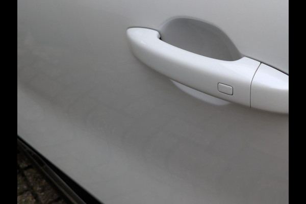 Renault Captur 1.3 TCe 140 Intens Aut.|Navi|Camera|Trekhaak|Climate-Control|LED|Keyless-Entry/Go