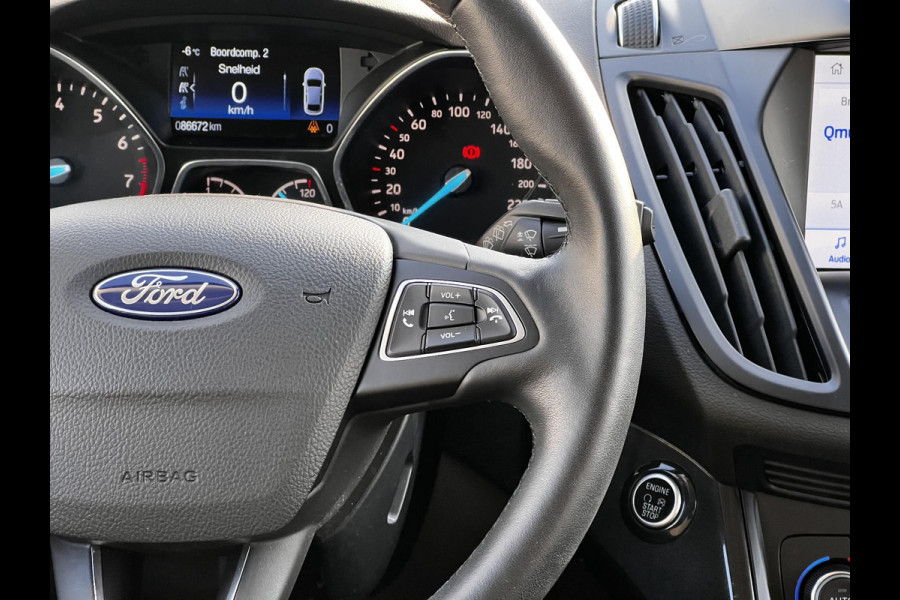 Ford Kuga 1.5 EcoBoost Titanium | 150 pk | Verwarmde voorstoelen | Trekhaak uitklapbaar | Sony audio installatie |