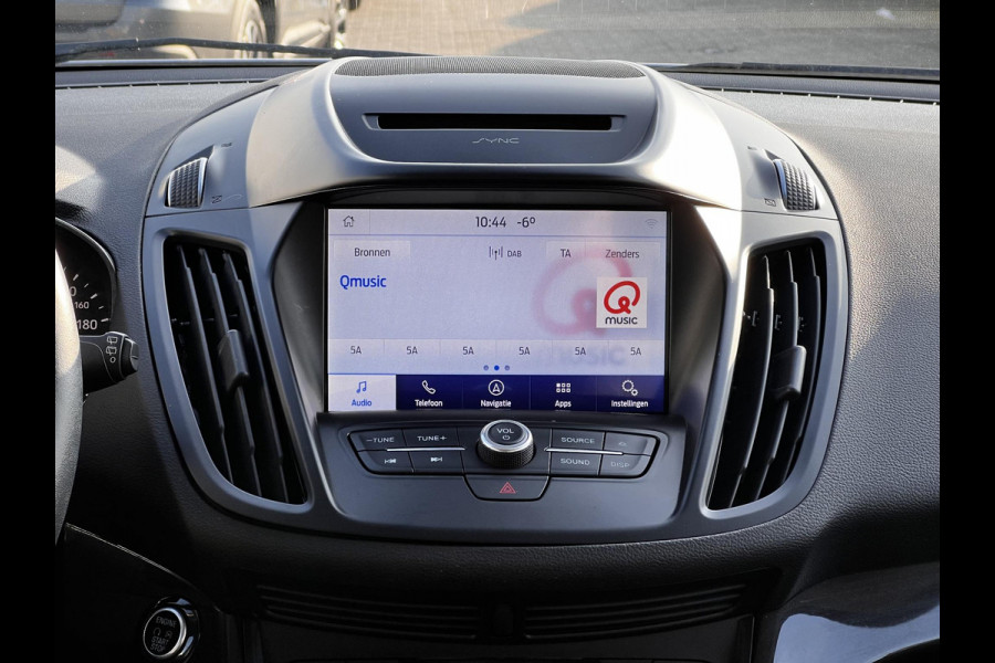 Ford Kuga 1.5 EcoBoost Titanium | 150 pk | Verwarmde voorstoelen | Trekhaak uitklapbaar | Sony audio installatie |