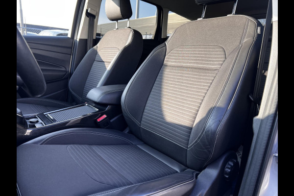 Ford Kuga 1.5 EcoBoost Titanium | 150 pk | Verwarmde voorstoelen | Trekhaak uitklapbaar | Sony audio installatie |