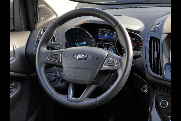 Ford Kuga 1.5 EcoBoost Titanium | 150 pk | Verwarmde voorstoelen | Trekhaak uitklapbaar | Sony audio installatie |