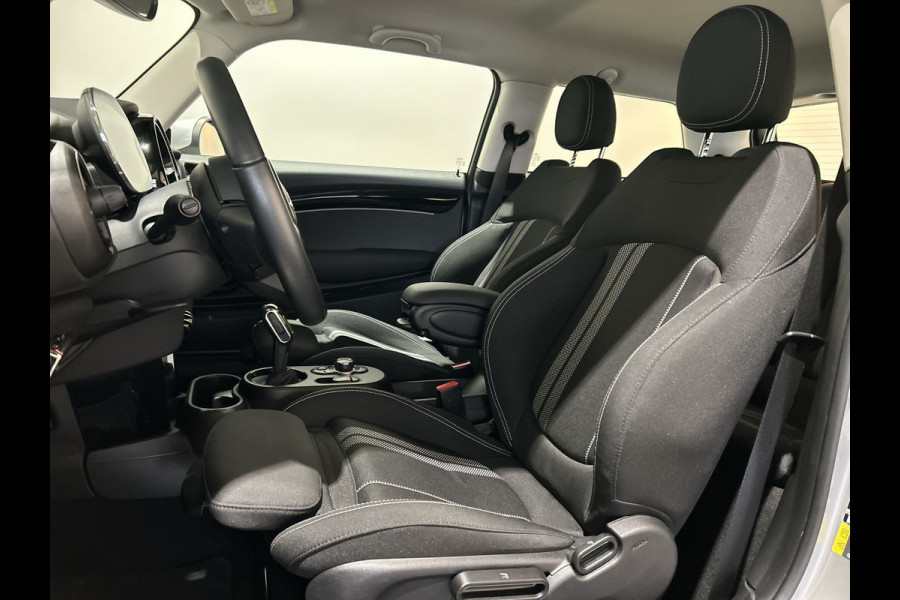 MINI Mini Electric Essential 33 kWh Navigatie | Nette Auto! SOH Waarde 96,7%