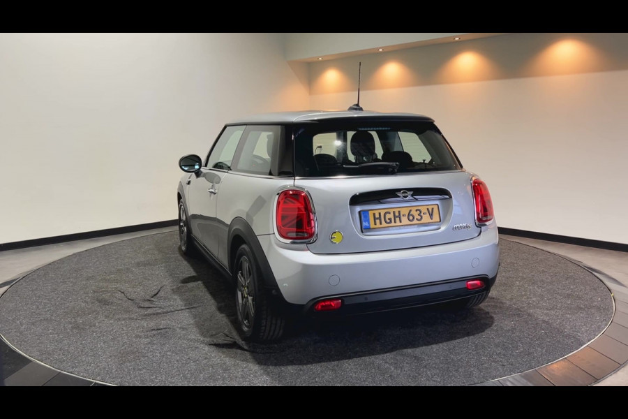 MINI Mini Electric Essential 33 kWh Navigatie | Nette Auto! SOH Waarde 96,7%