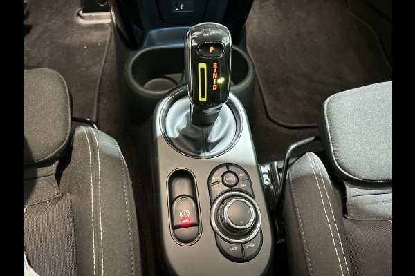 MINI Mini Electric Essential 33 kWh Navigatie | Nette Auto! SOH Waarde 96,7%