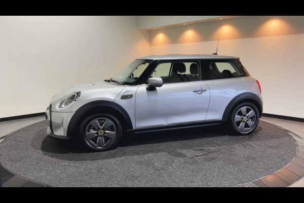 MINI Mini Electric Essential 33 kWh Navigatie | Nette Auto! SOH Waarde 96,7%