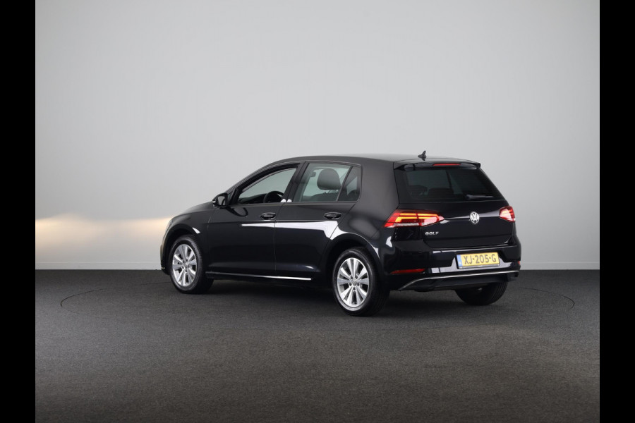 Volkswagen Golf 1.0 TSI Comfortline 115PK | Navigatie | Parkeersensoren | Spiegelpakket