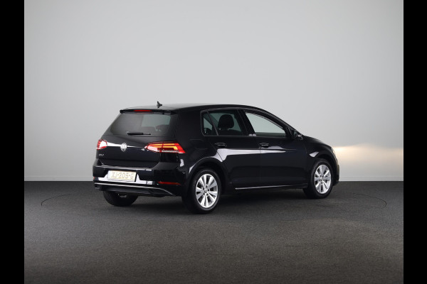 Volkswagen Golf 1.0 TSI Comfortline 115PK | Navigatie | Parkeersensoren | Spiegelpakket