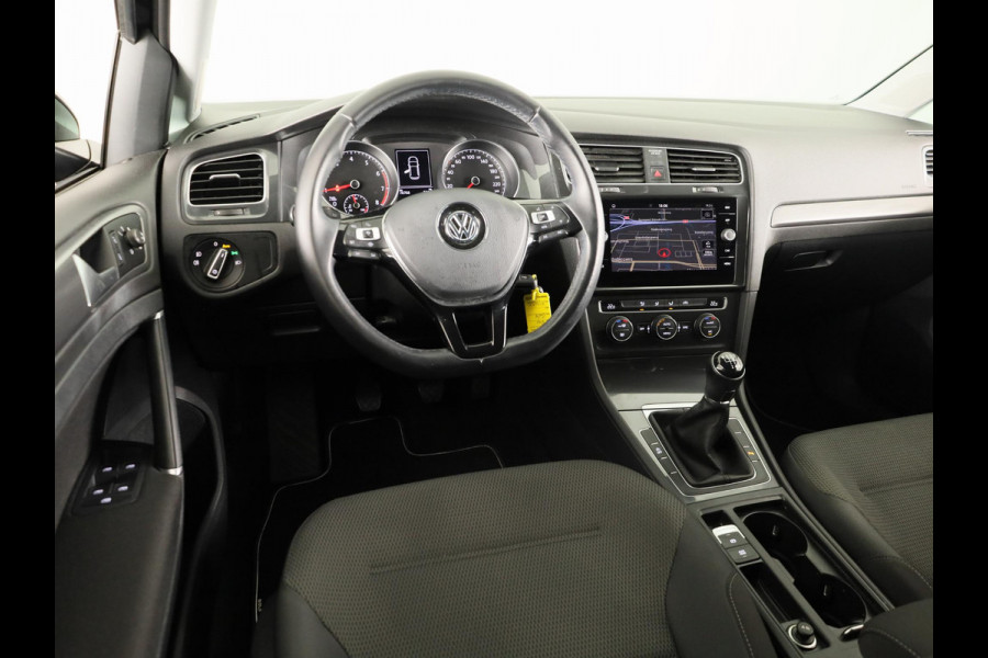 Volkswagen Golf 1.0 TSI Comfortline 115PK | Navigatie | Parkeersensoren | Spiegelpakket