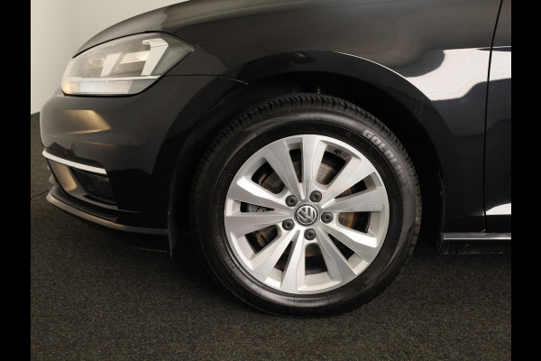 Volkswagen Golf 1.0 TSI Comfortline 115PK | Navigatie | Parkeersensoren | Spiegelpakket