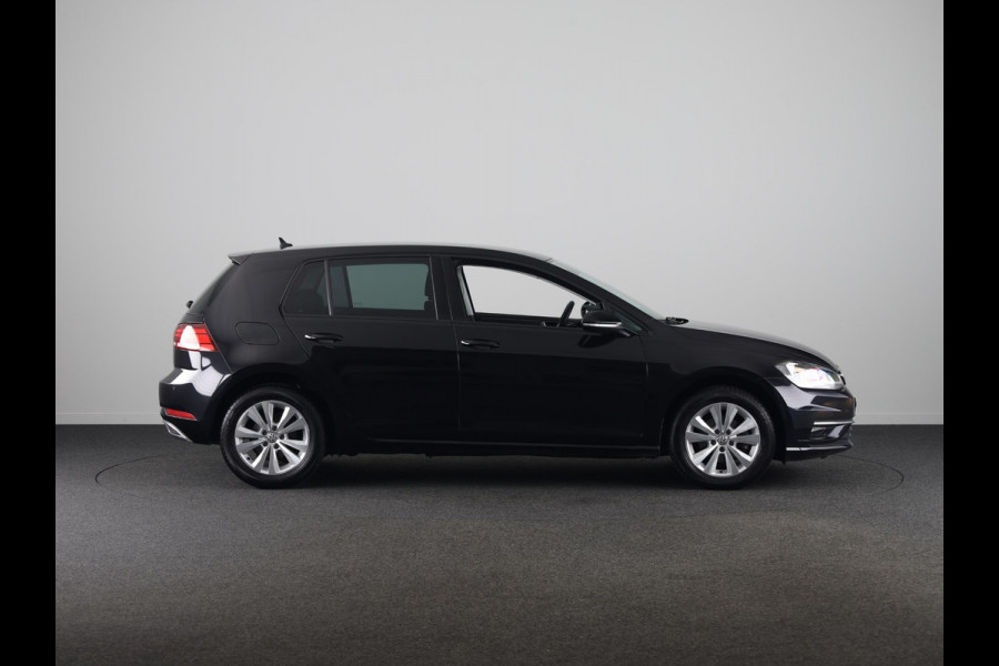 Volkswagen Golf 1.0 TSI Comfortline 115PK | Navigatie | Parkeersensoren | Spiegelpakket