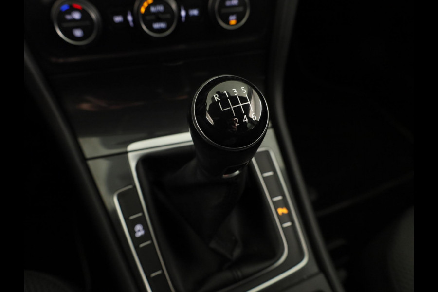 Volkswagen Golf 1.0 TSI Comfortline 115PK | Navigatie | Parkeersensoren | Spiegelpakket