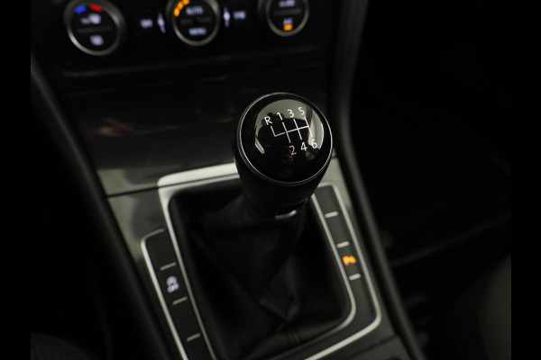 Volkswagen Golf 1.0 TSI Comfortline 115PK | Navigatie | Parkeersensoren | Spiegelpakket