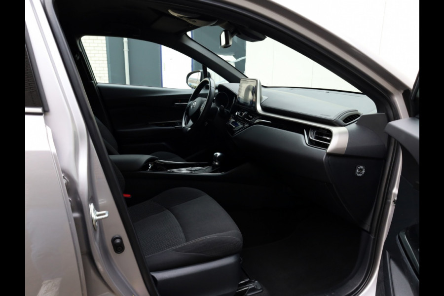 Toyota C-HR 1.8 Hybrid Dynamic | Stoelverwarming | Navigatie | Parkeersensor