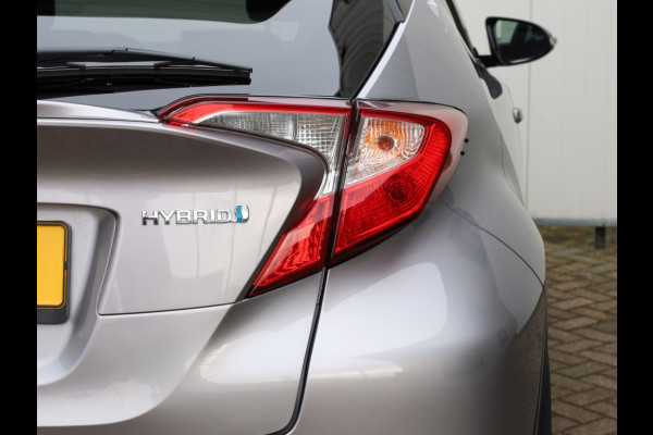 Toyota C-HR 1.8 Hybrid Dynamic | Stoelverwarming | Navigatie | Parkeersensor