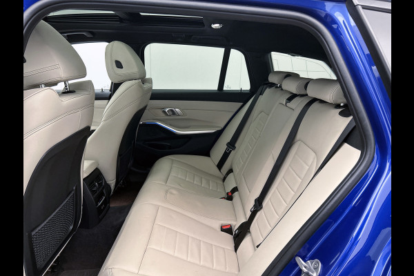 BMW 3 Serie Touring 330e High Executive(Dealer OnderH, Panorama, Laserlights, Navi Pro, Camera, PDC V+A, Cruise Con, Etc)