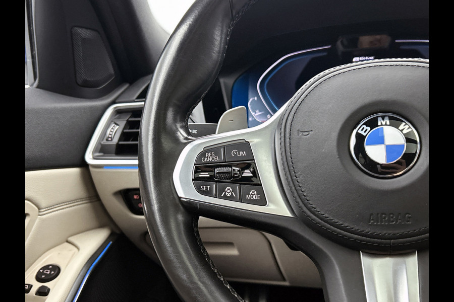 BMW 3 Serie Touring 330e High Executive(Dealer OnderH, Panorama, Laserlights, Navi Pro, Camera, PDC V+A, Cruise Con, Etc)