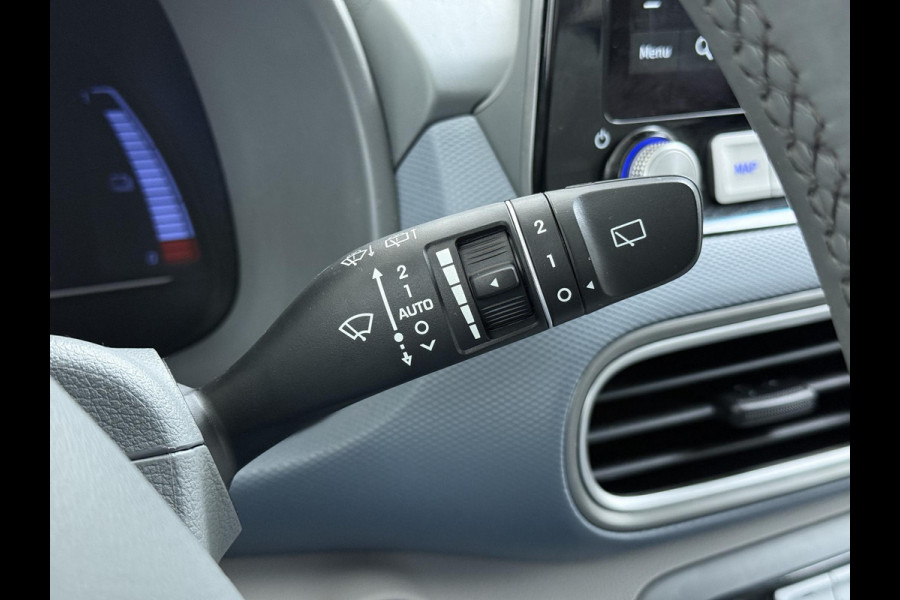 Hyundai Kona EV Premium 64 kWh SOH 100% | 3-FASE | WARMTEPOMP | LEDER | STOEL VERWARM, VENTILATIE | CAMERA | RIJKLAAR INCL. 12 MND BOVAG GARANTIE
