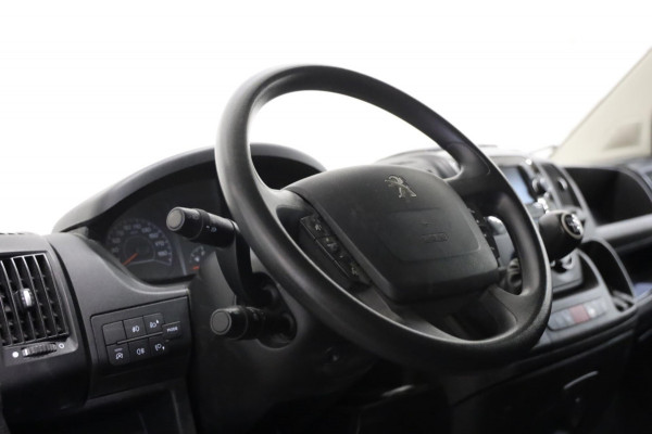 Peugeot Boxer 2.2 BlueHDi 140PK L3/H2 ZWART NAVI CAMERA PDC CRUISE CONTROL AIRCO LEASE V/A 122,- P.M. INRUIL MOGELIJK
